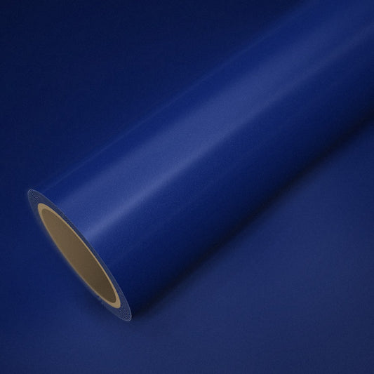 Rotolo di pellicola blu metallizzato su un foglio della stessa pellicola